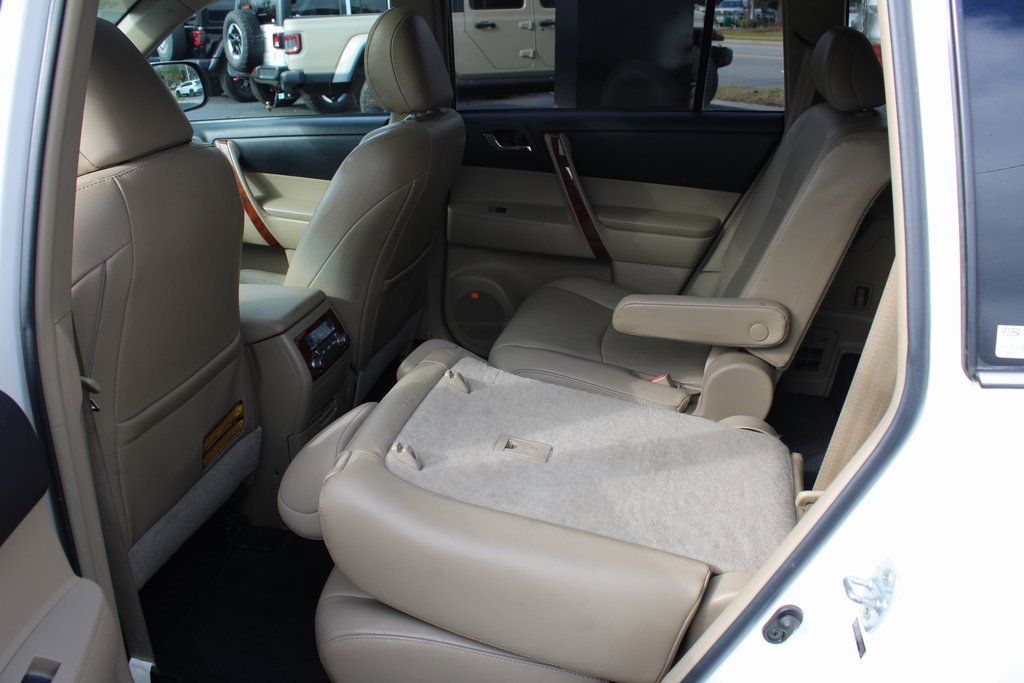 Used 2012 Toyota Highlander Limited image 35