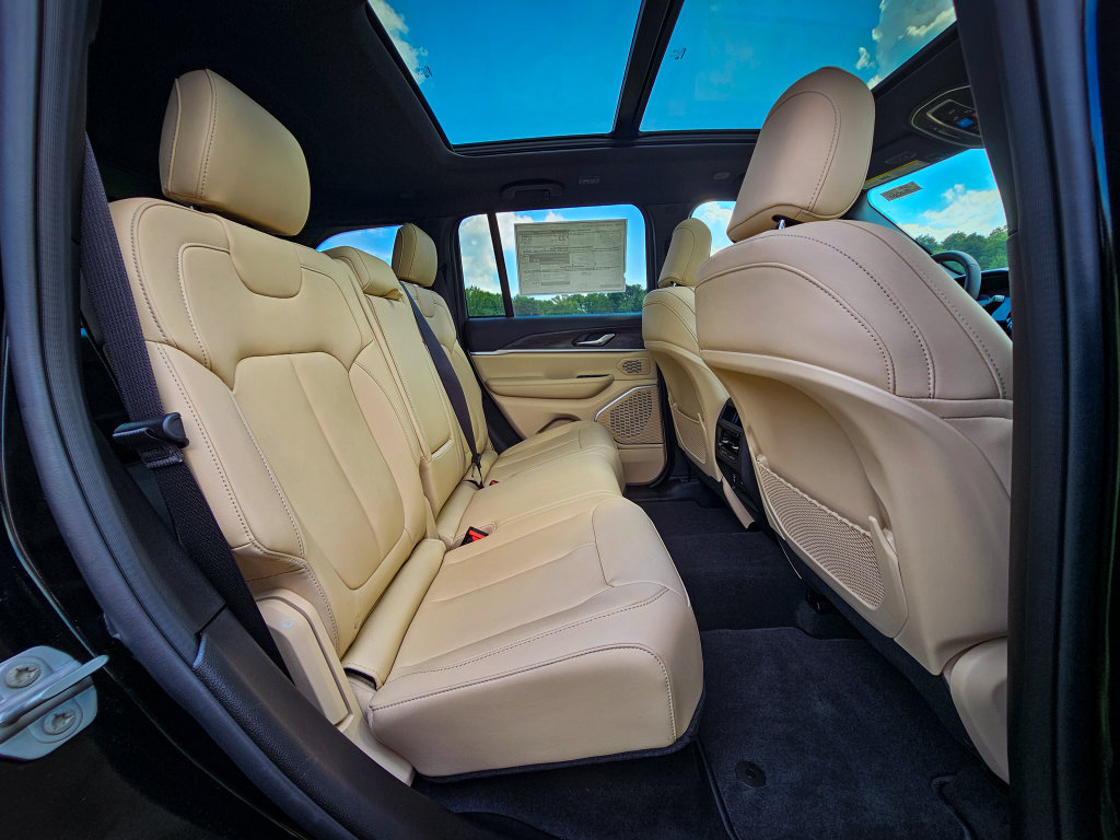 New 2026 Jeep Grand Cherokee Limited AWD/4WD image 41