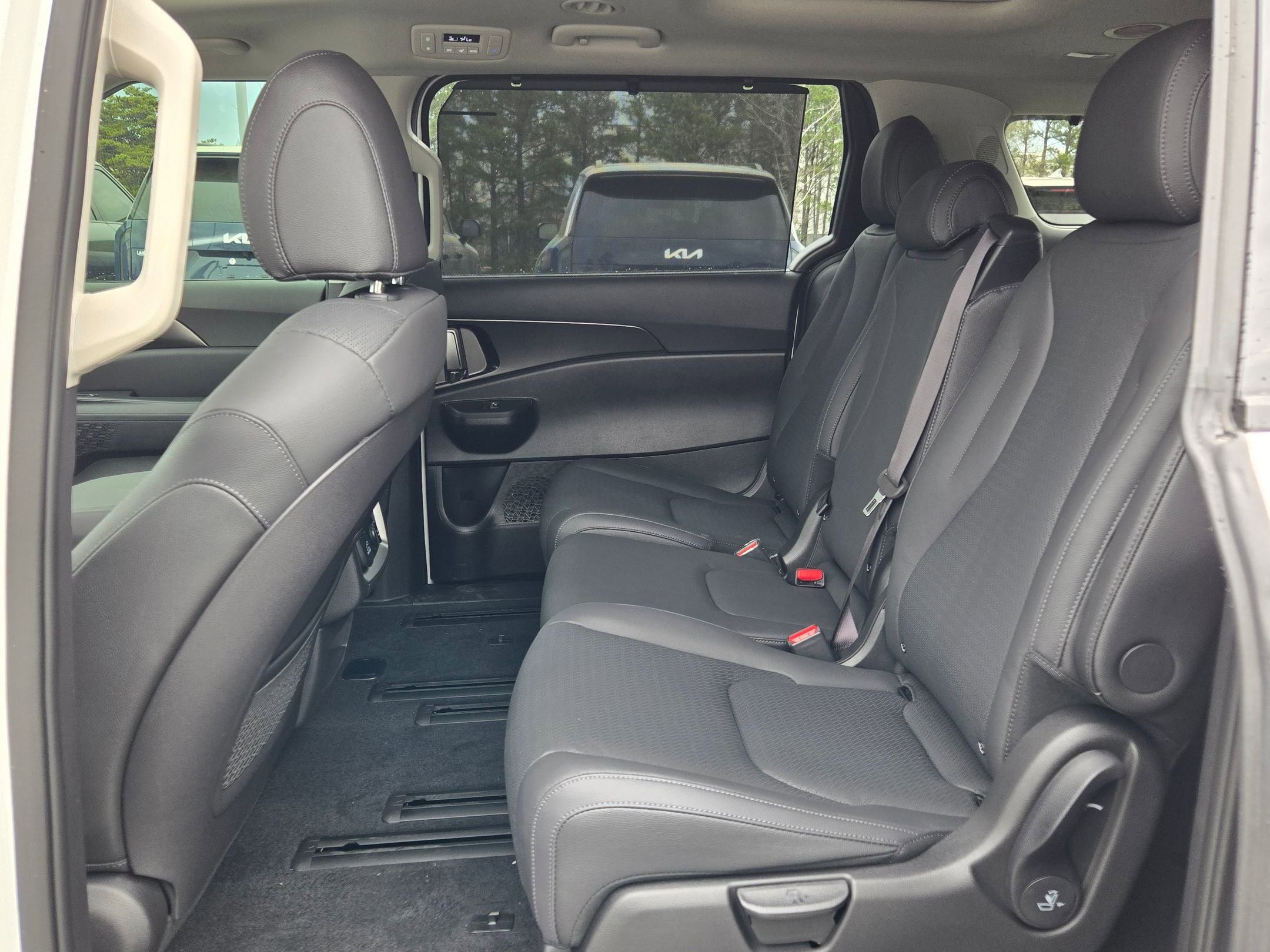 New 2026 Kia Carnival SX Prestige FWD image 36