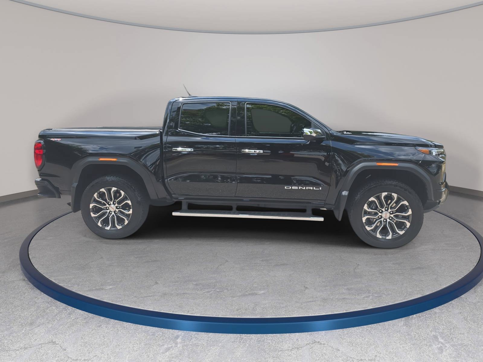 Used 2026 GMC Canyon Denali AWD/4WD image 4
