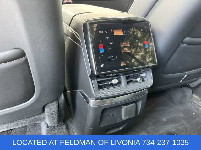 Used 2026 Cadillac Vistiq Sport w/ LPO, Floor Liner Package AWD/4WD image 21