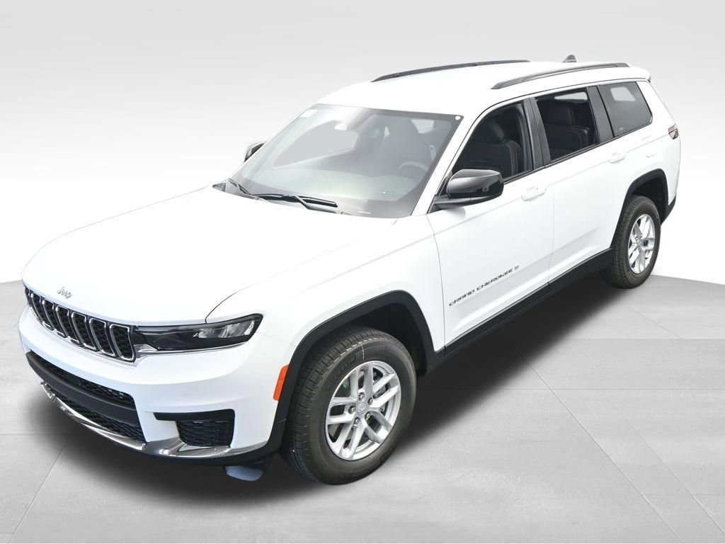 Used 2024 Jeep Grand Cherokee L Laredo w/ Luxury Tech Group I image 39