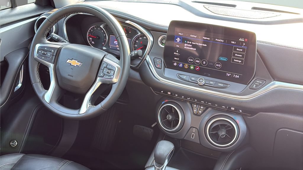 Used 2023 Chevrolet Blazer LT FWD image 16