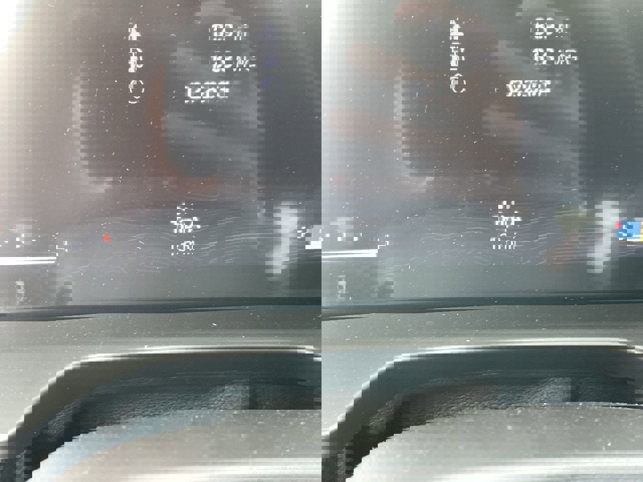 New 2025 Jeep Grand Cherokee Altitude image 15