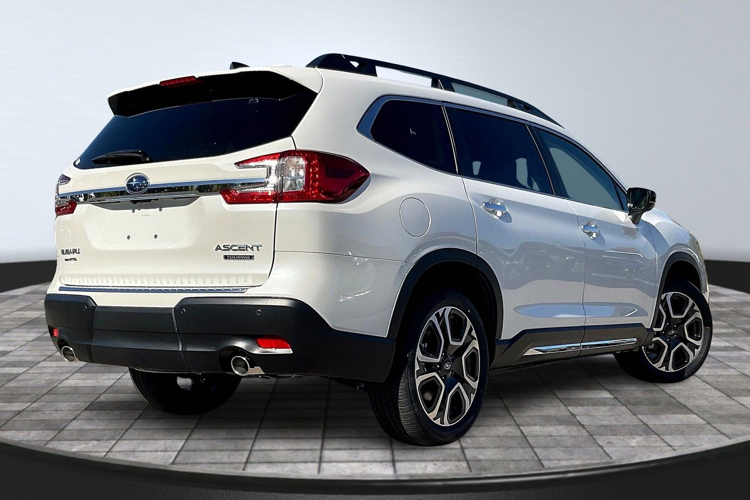 New 2025 Subaru Ascent Touring w/ Popular Package #2 image 14