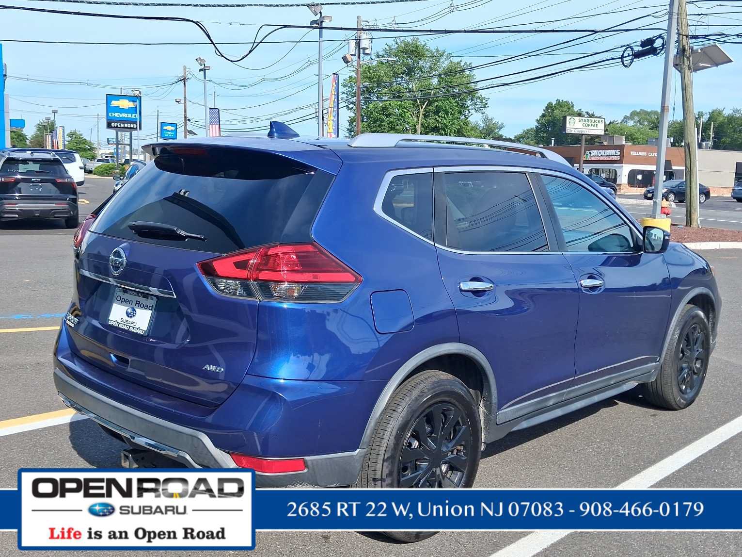 Used 2017 Nissan Rogue S w/ Appearance Package AWD/4WD image 7