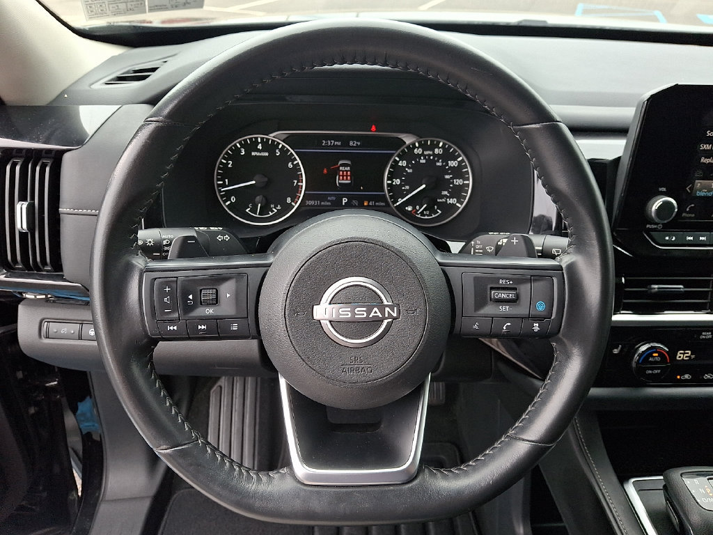 Used 2024 Nissan Pathfinder SV AWD/4WD image 18