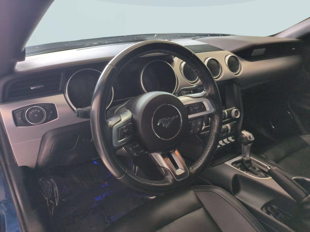 Used 2022 Ford Mustang Premium RWD image 13