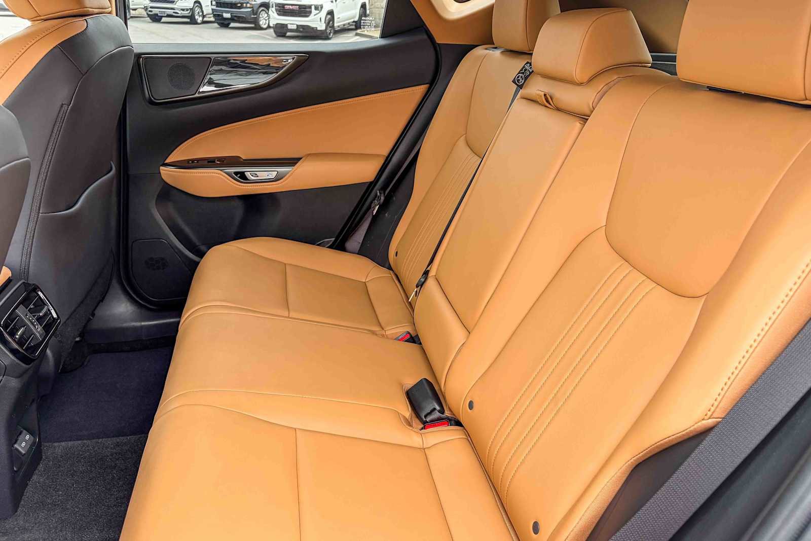 Used 2024 Lexus NX 350h AWD image 17