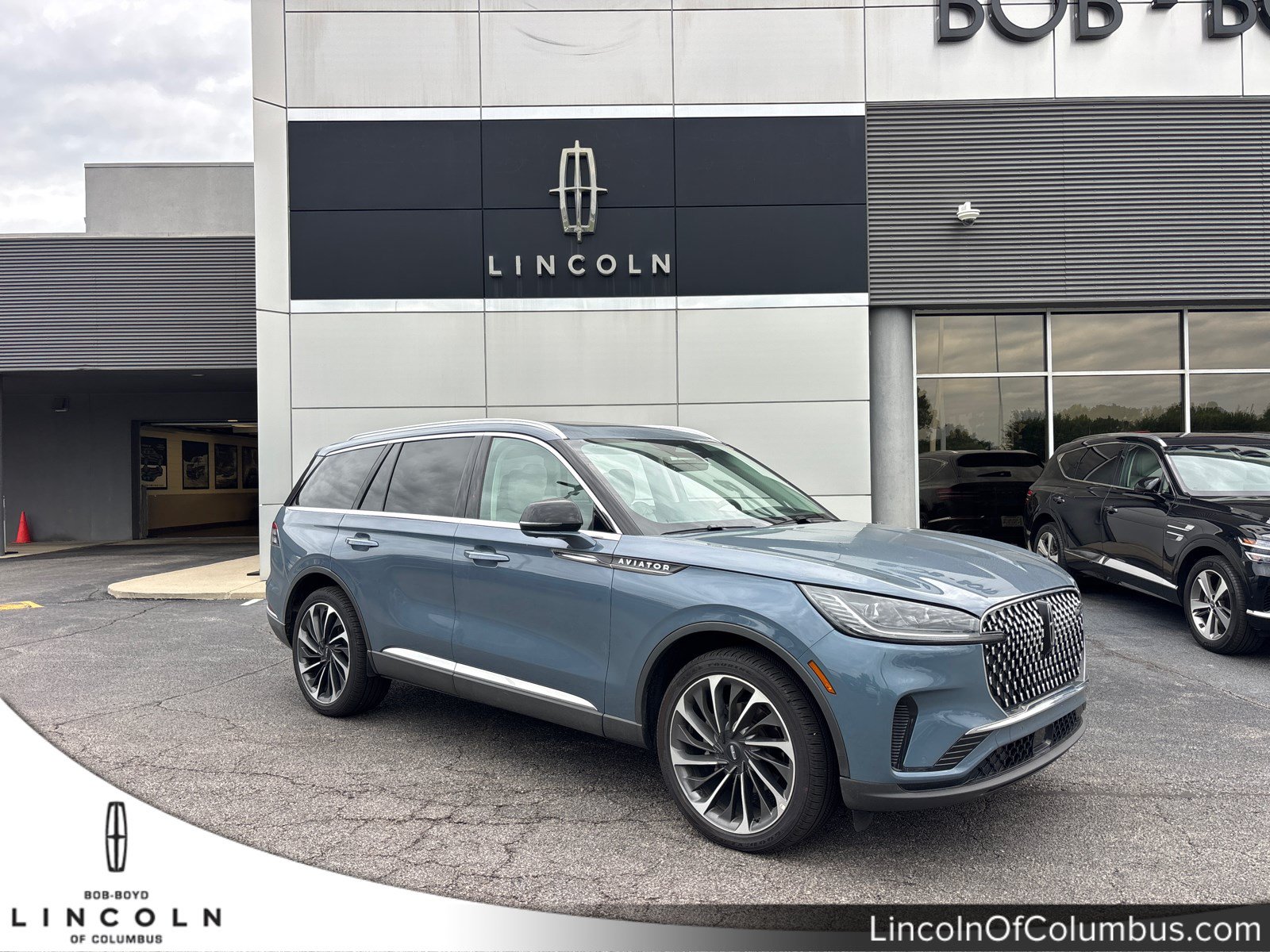 New 2026 Lincoln Aviator Reserve AWD/4WD image 1