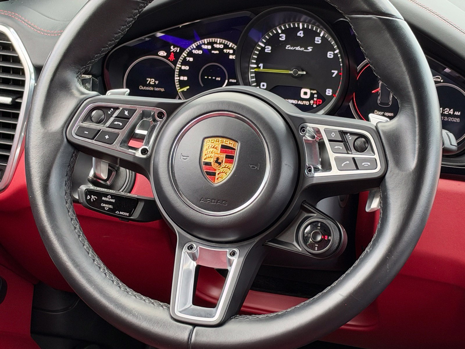Certified 2020 Porsche Cayenne Turbo S AWD/4WD image 25