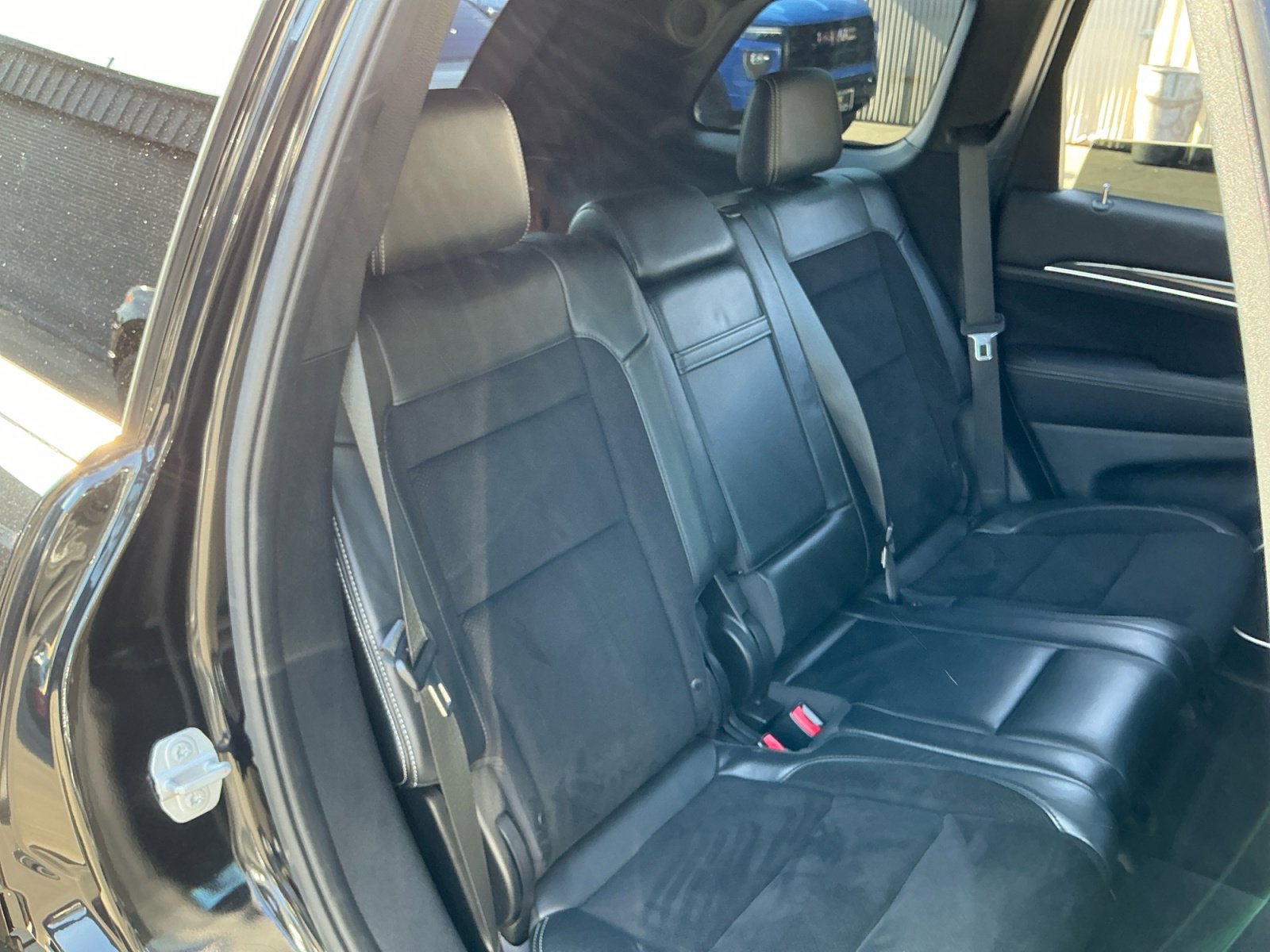 Used 2015 Jeep Grand Cherokee SRT w/ Trailer Tow Group IV AWD/4WD image 19