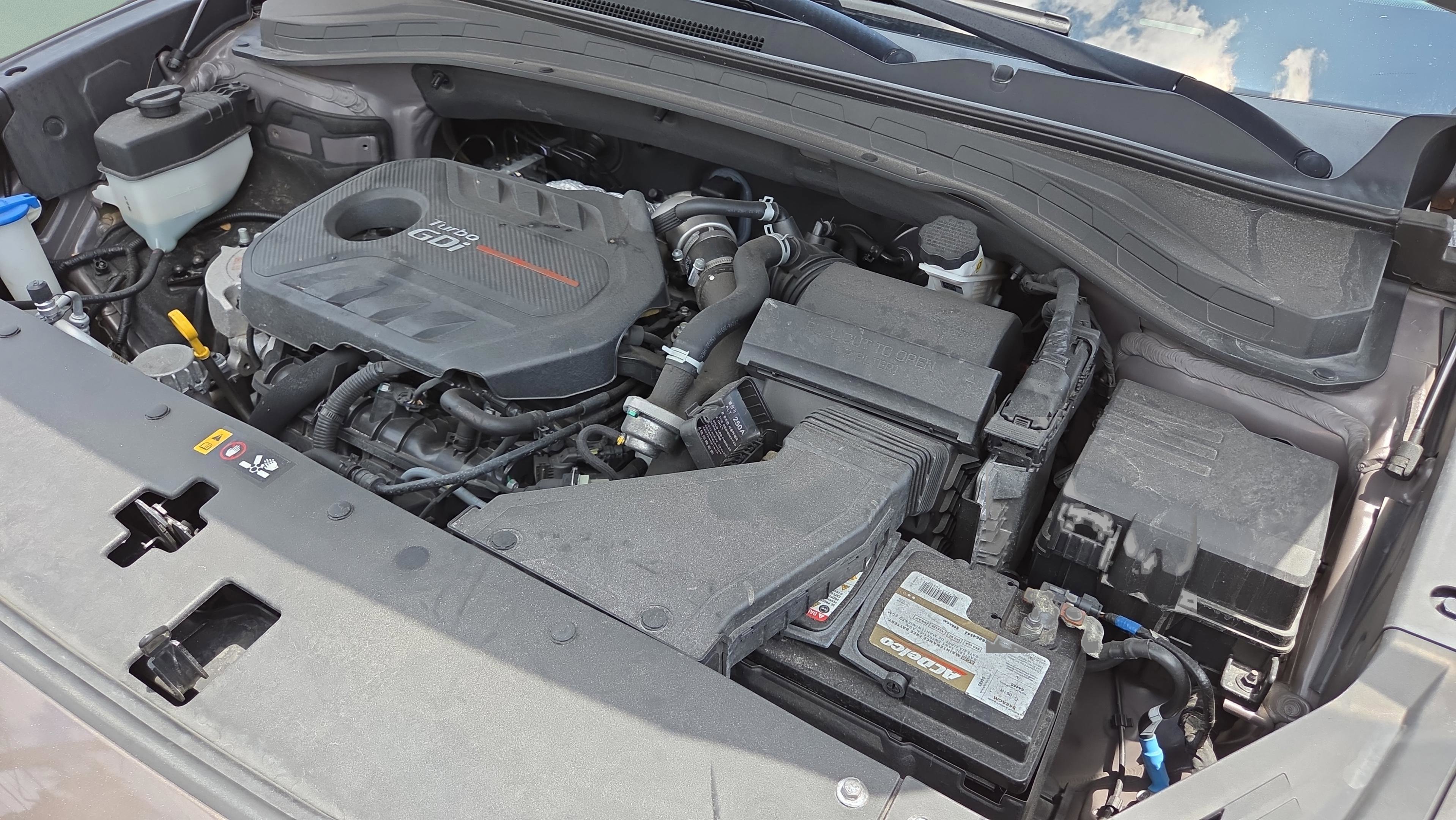 Used 2020 Hyundai Santa Fe Limited FWD image 21