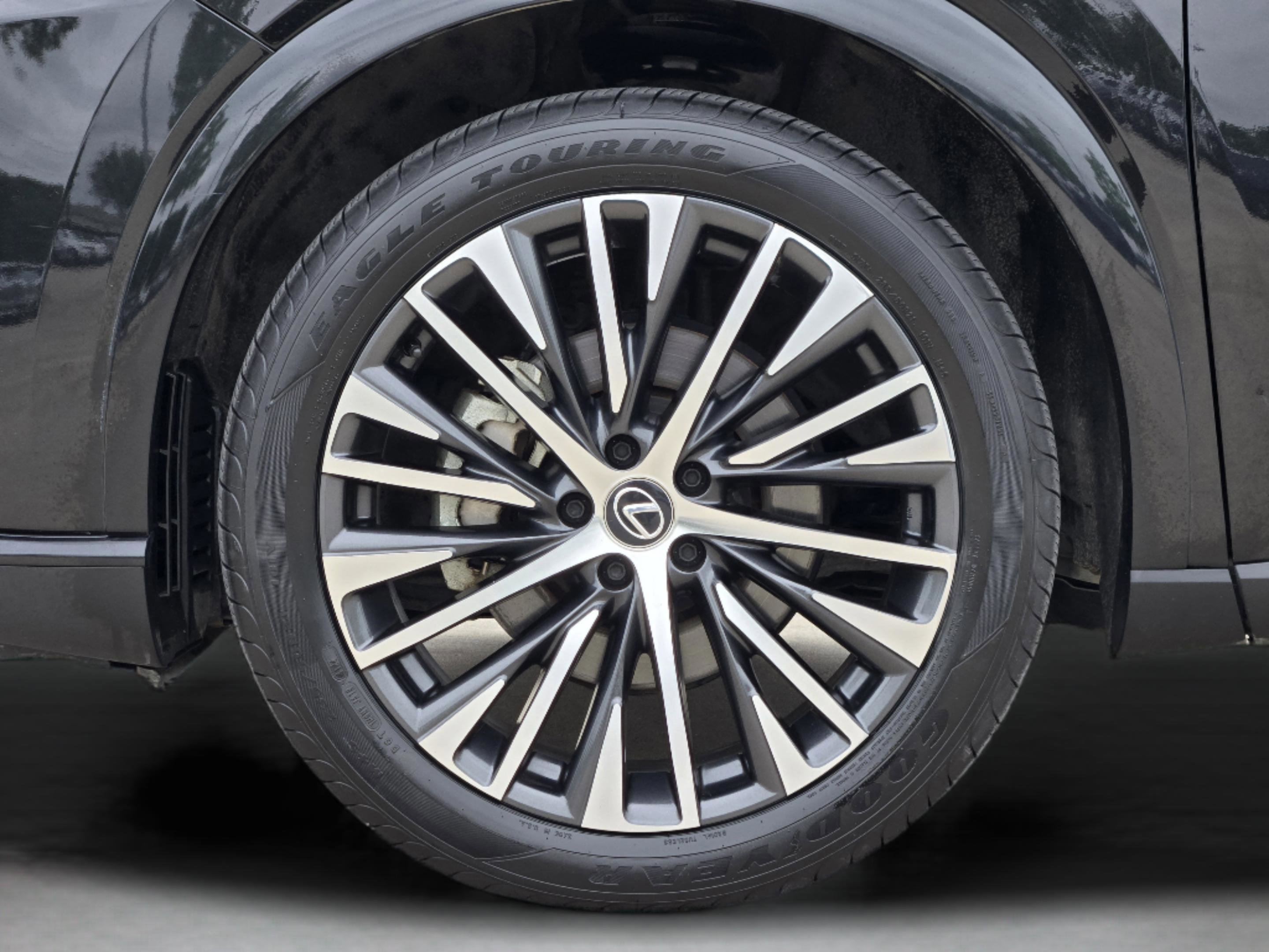 Used 2023 Lexus RX 350 Premium Plus w/ Accessory Package (Z1) image 37