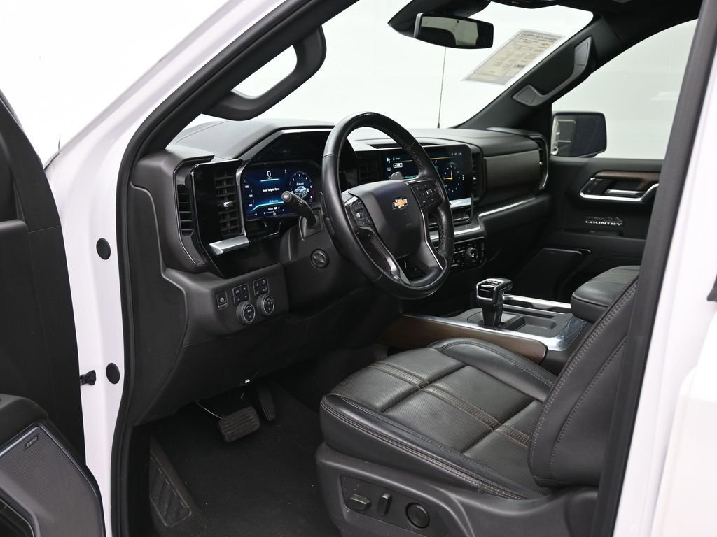 Used 2024 Chevrolet Silverado 1500 High Country image 11