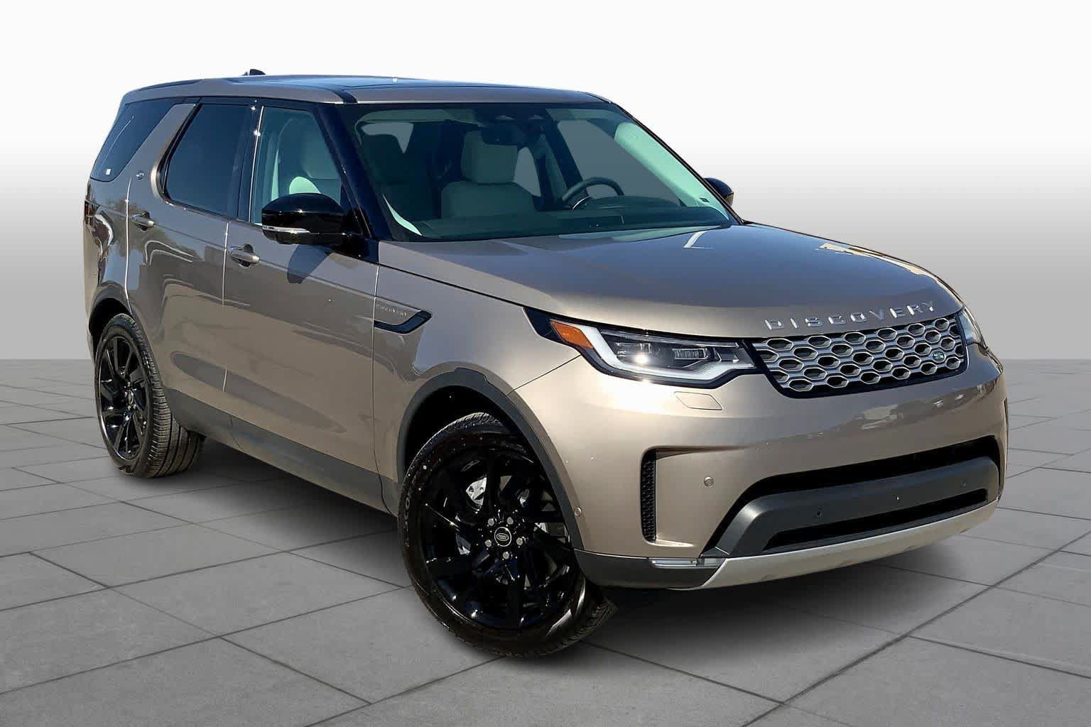 Used 2025 Land Rover Discovery S AWD/4WD image 2