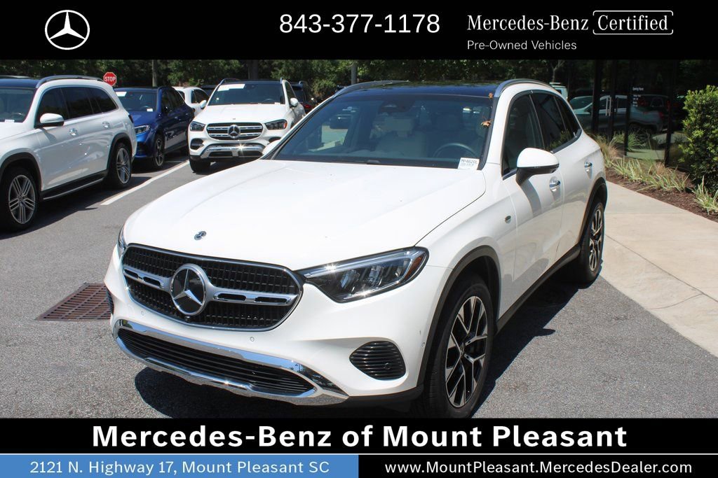 Used 2025 Mercedes-Benz GLC 350e 4MATIC image 16