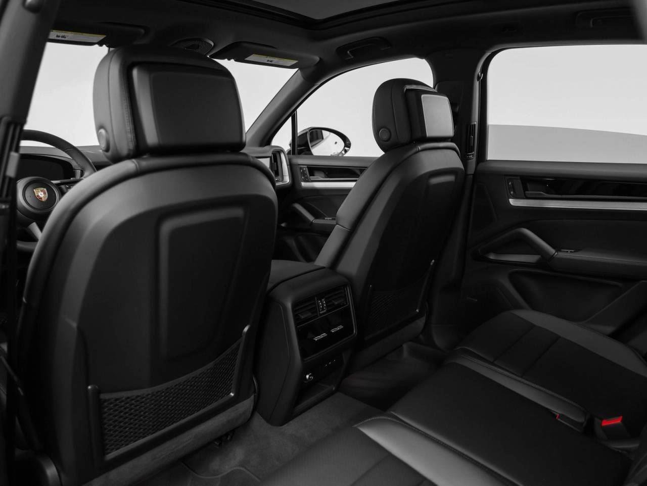 New 2025 Porsche Cayenne image 35