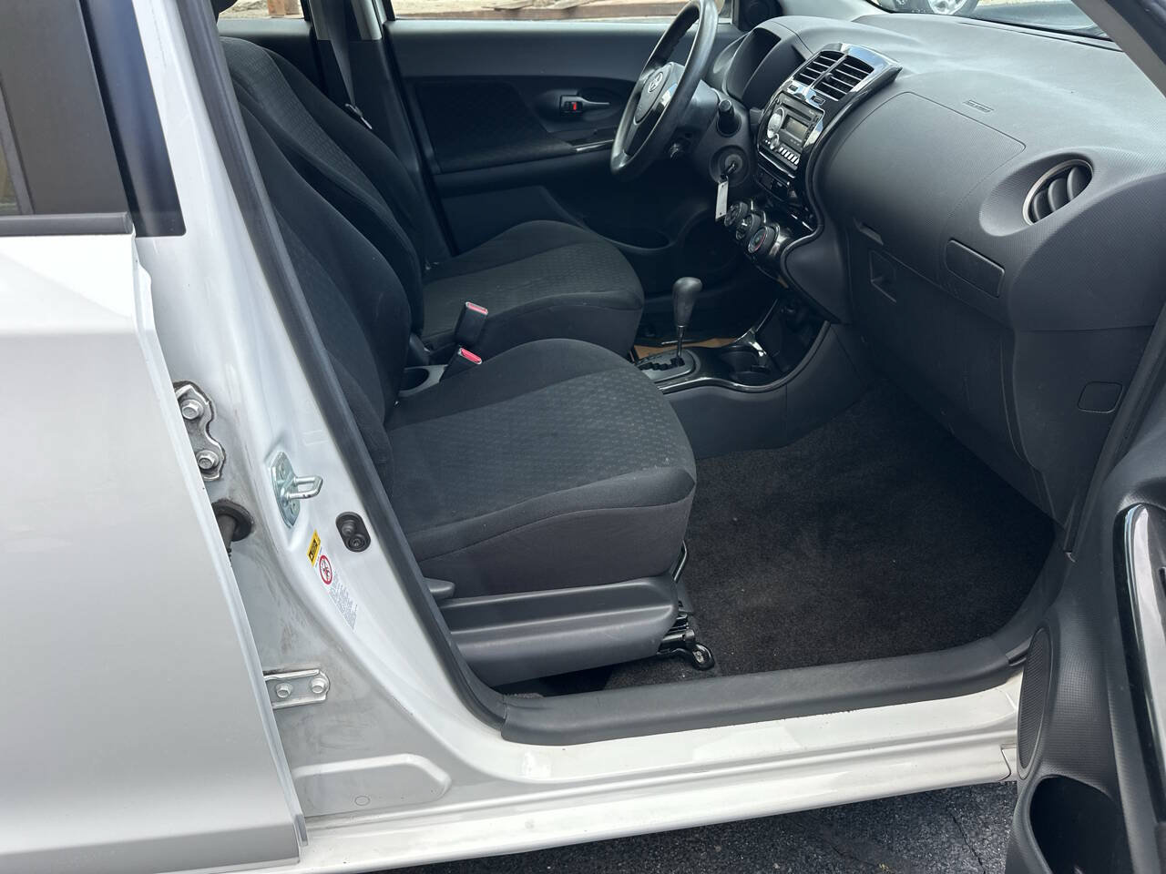 Used 2010 Scion xD FWD image 12