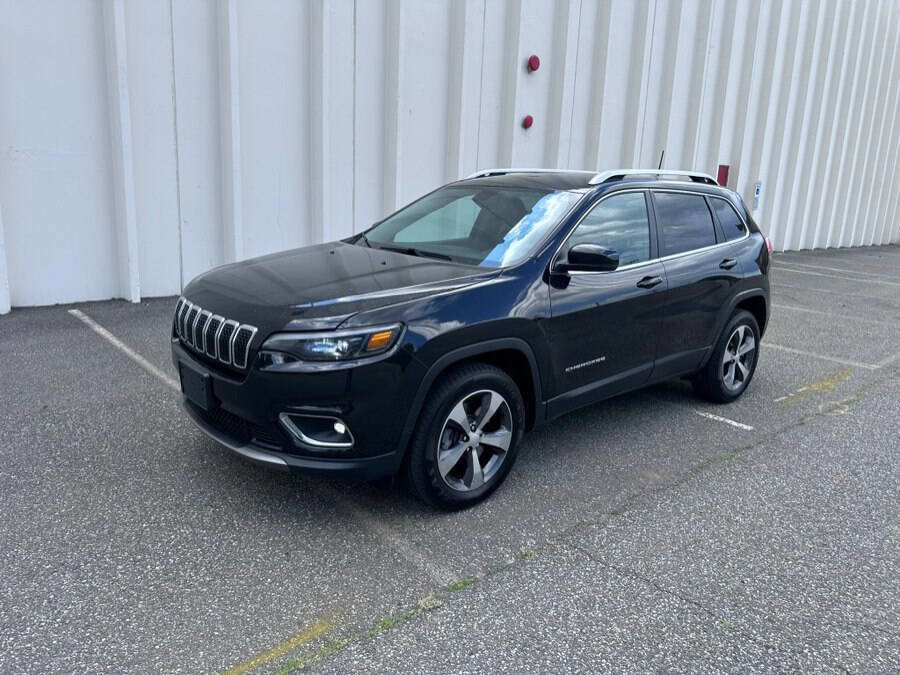 Used 2019 Jeep Cherokee Limited AWD/4WD image 4