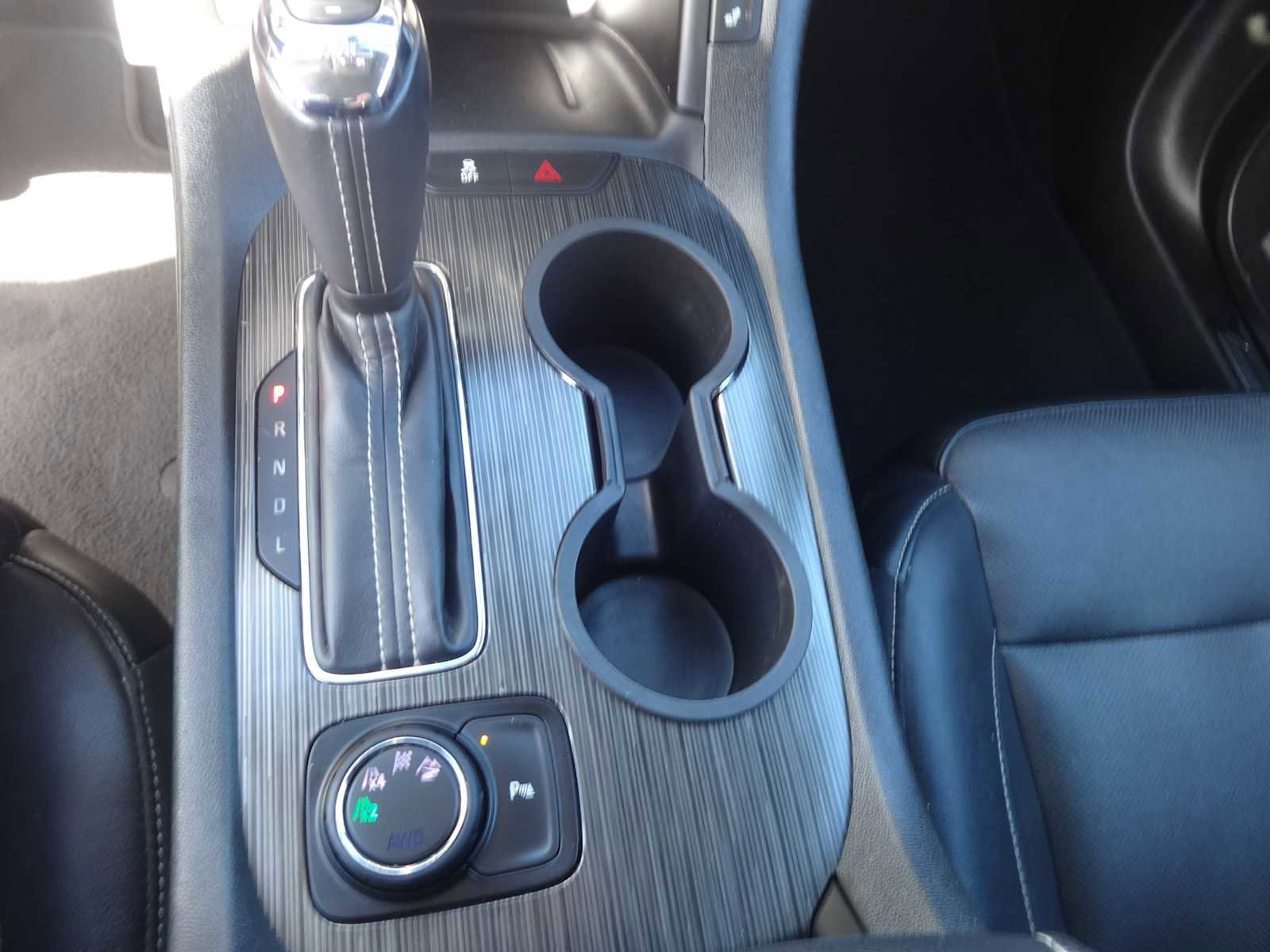 Used 2019 GMC Acadia SLT image 17