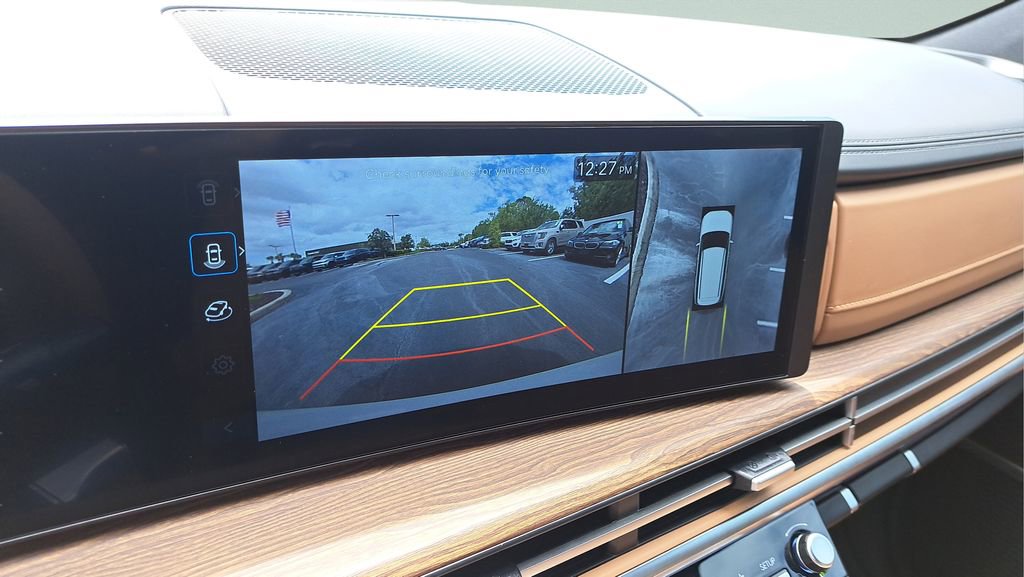 Used 2025 Hyundai Santa Fe Limited image 25