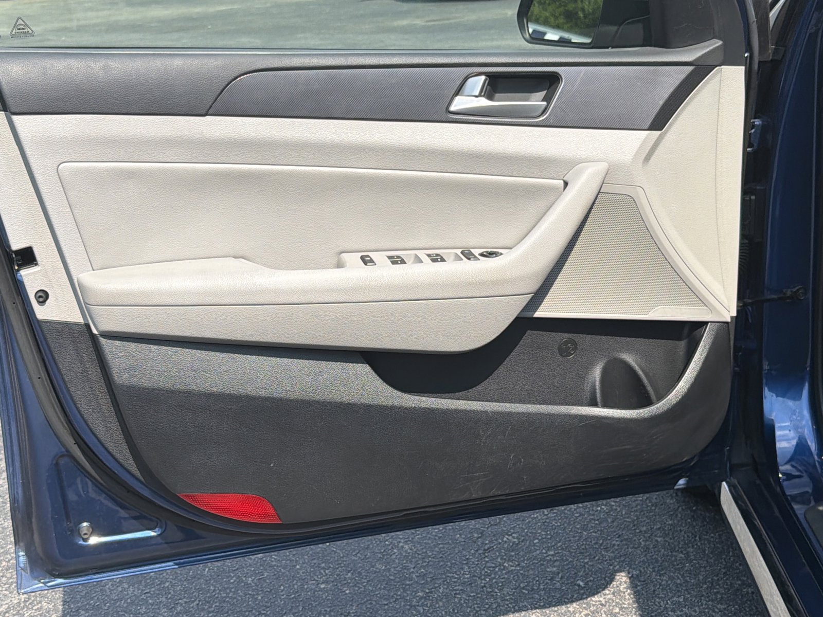 Used 2017 Hyundai Sonata Sport w/ Value Edition Package 02 FWD image 16