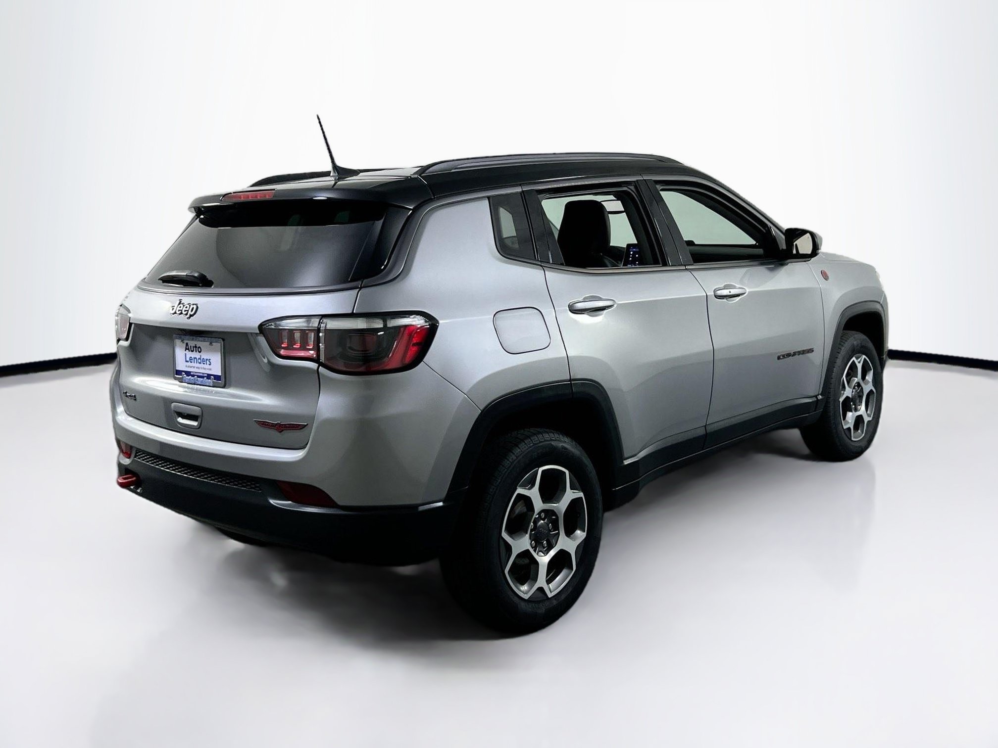 Used 2022 Jeep Compass Trailhawk AWD/4WD image 5