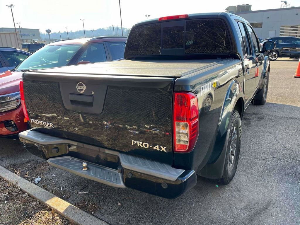 Used 2019 Nissan Frontier PRO-4X image 2