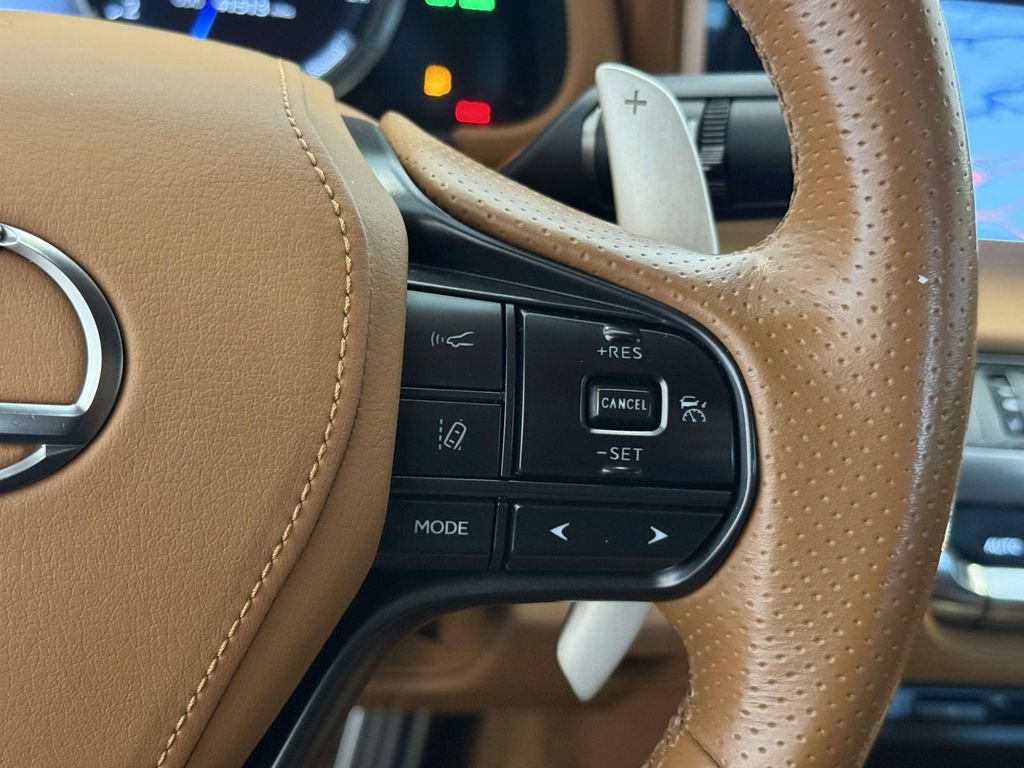 Used 2018 Lexus LC 500 Coupe w/ Touring Package RWD image 34