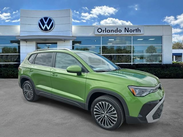 New 2026 Volkswagen Taos SE FWD image 1