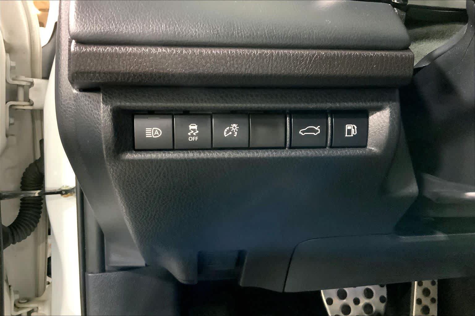 Used 2025 Toyota Camry XSE AWD/4WD image 35