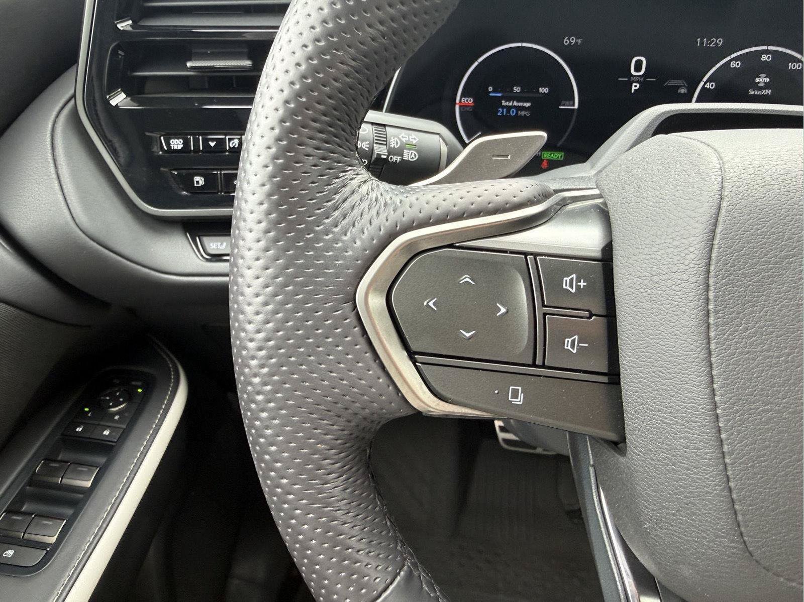 Certified 2025 Lexus TX 500h AWD w/ Technology Package image 13