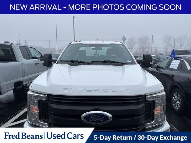 Used 2017 Ford F350 XL image 2