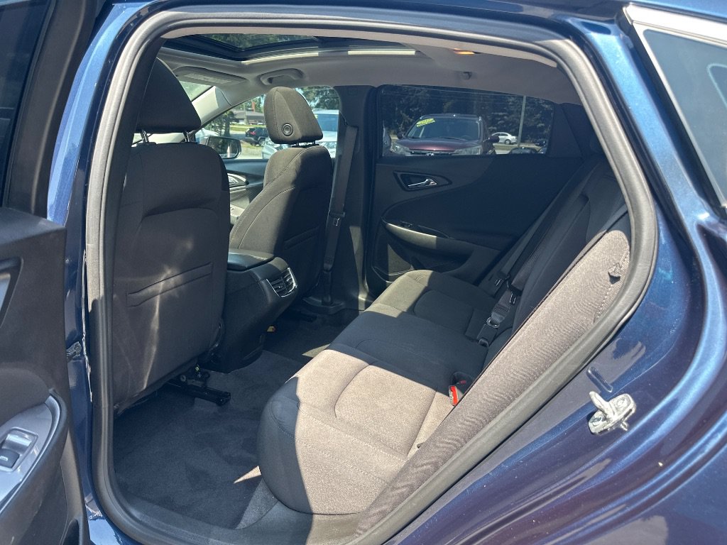 Used 2022 Chevrolet Malibu LT FWD image 15