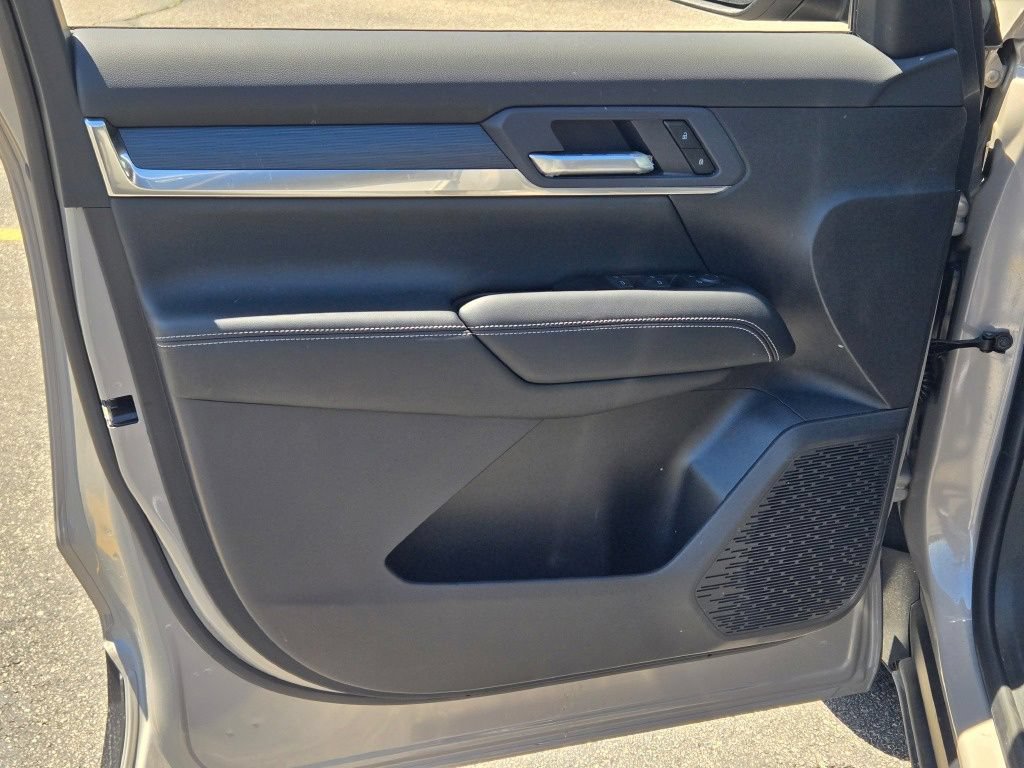 New 2026 GMC Terrain Elevation w/ Technology Package II FWD image 31