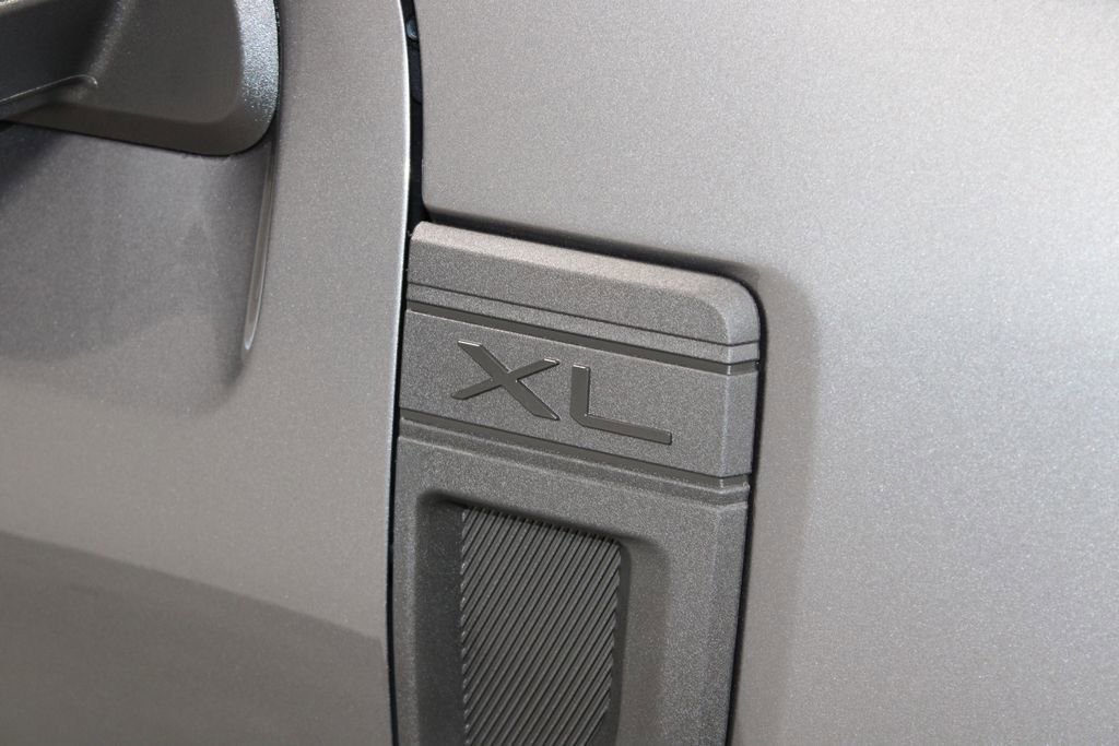 New 2026 Ford Maverick XL image 11