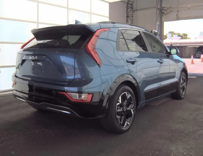 Used 2023 Kia Niro Wind FWD image 4