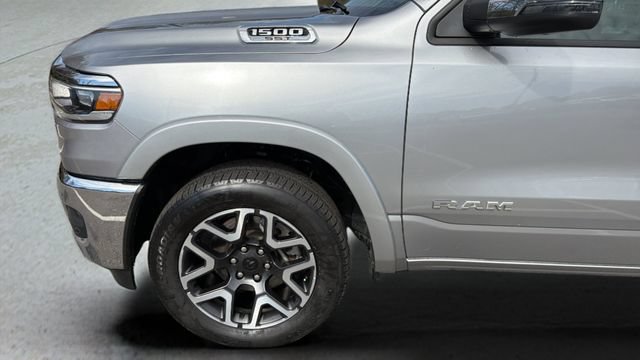 Used 2025 RAM 1500 Laramie AWD/4WD image 33