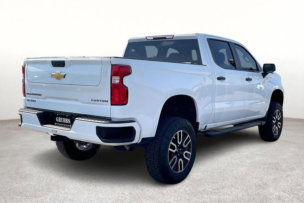 Used 2022 Chevrolet Silverado 1500 Custom image 2