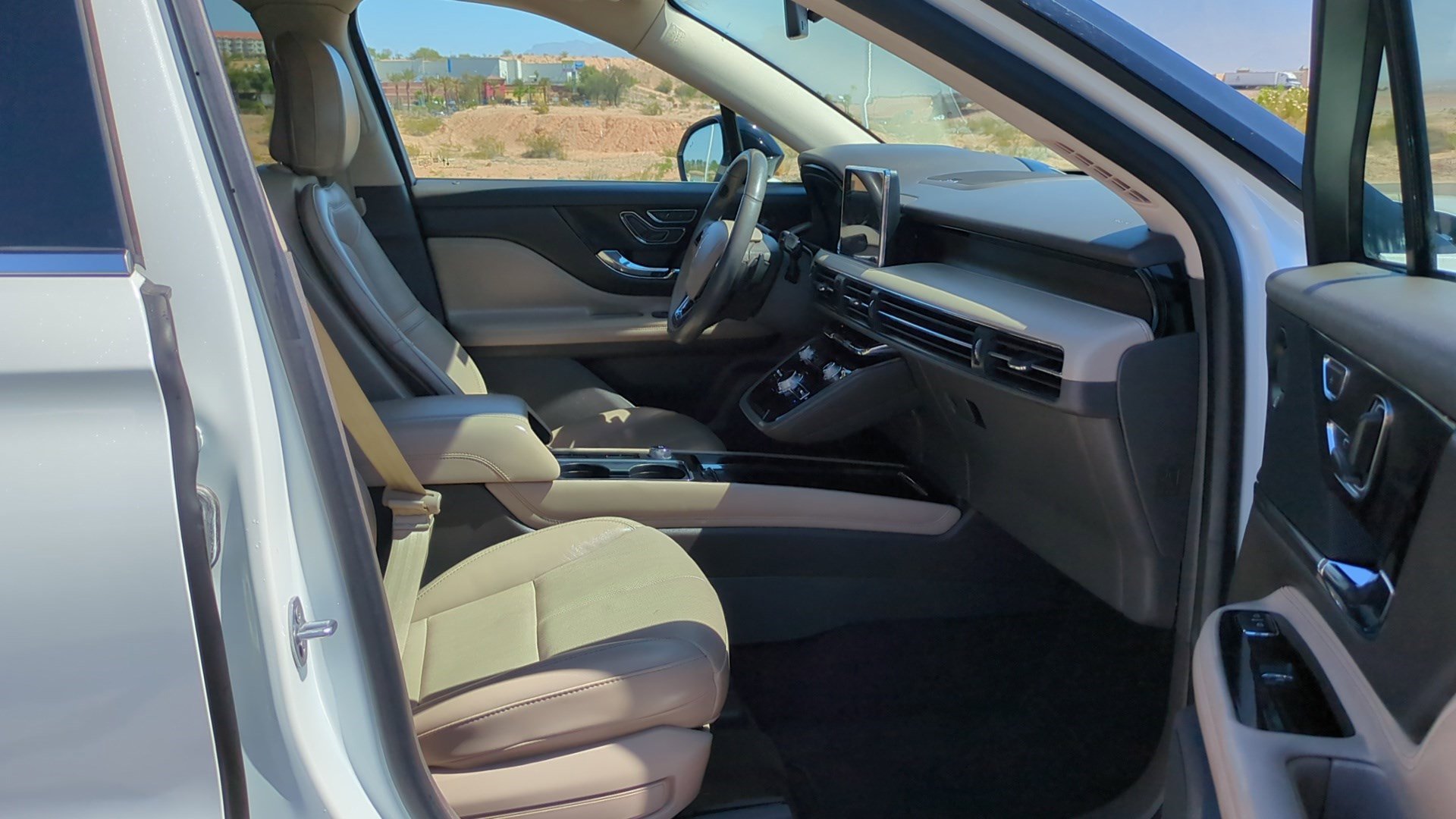 Used 2020 Lincoln Corsair Reserve w/ Equipment Group 201A image 32