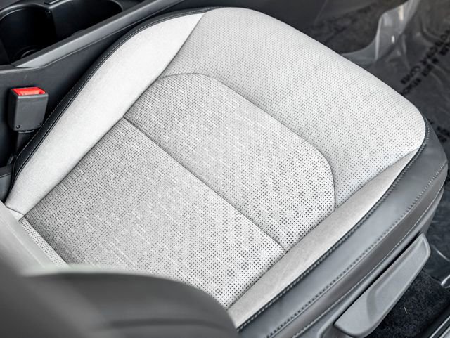 Used 2023 Kia Niro SX image 27