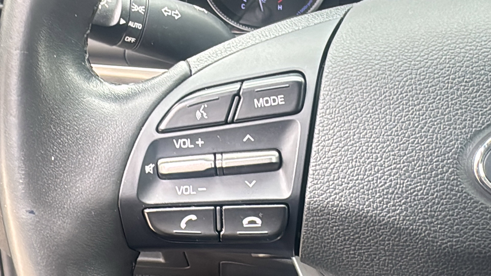 Used 2020 Hyundai Elantra Value Edition w/ Cargo Package (C1) FWD image 23