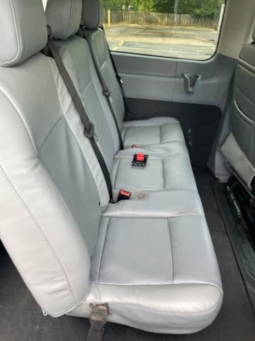 Used 2018 Ford Transit 150 XL image 17