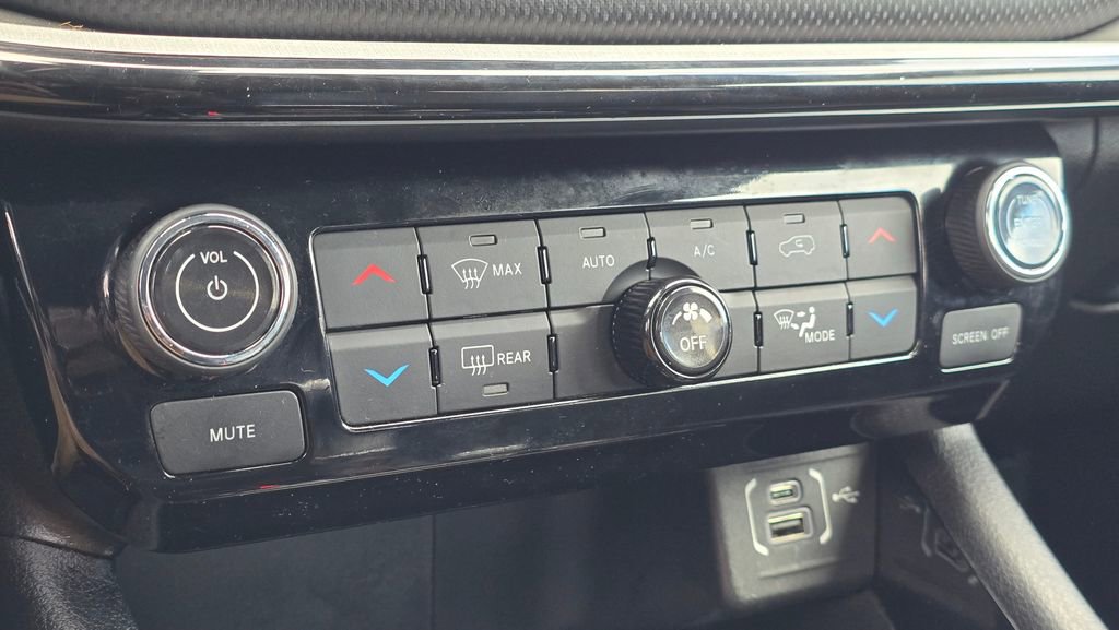 Used 2022 Jeep Compass Trailhawk image 29