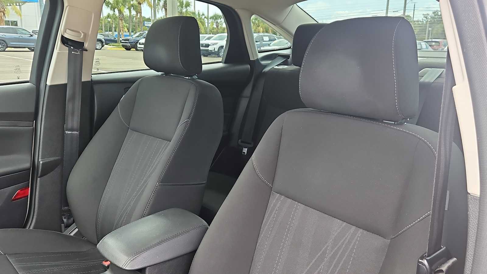 Used 2017 Ford Focus SE FWD image 13