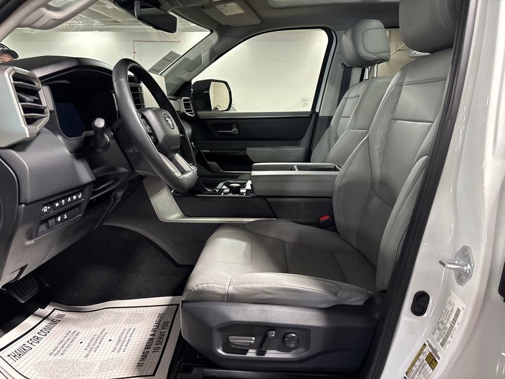 Used 2024 Toyota Tundra Limited AWD/4WD image 12