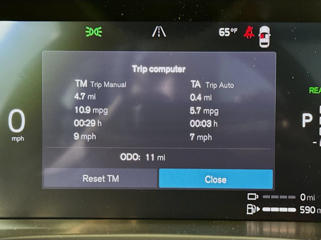 New 2026 Volvo XC60 T8 Plus w/ Protection Package Premier AWD/4WD image 12