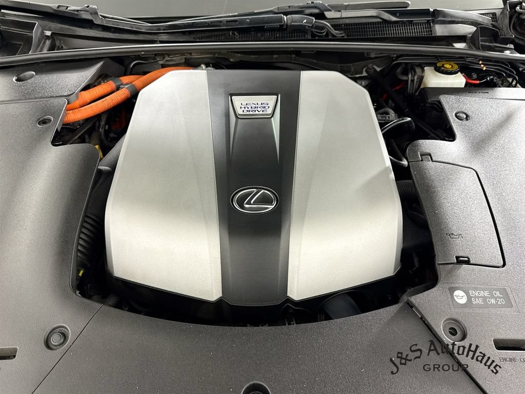 Used 2019 Lexus LS 500h w/ Interior Upgrade Package RWD image 39