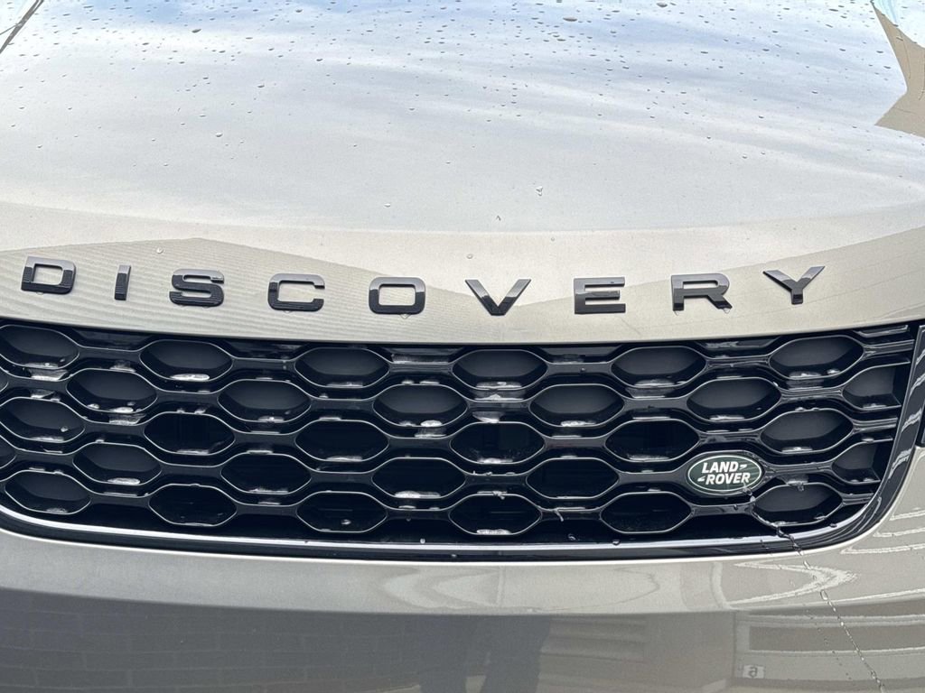Certified 2025 Land Rover Discovery Dynamic SE AWD/4WD image 10